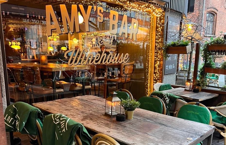 Amy's Bar & Winehouse