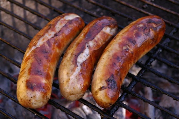 grilled-meats-1309495_1920